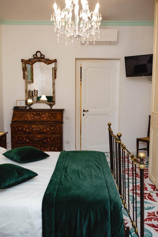 Casa de hóspedes Delfini Trevi House